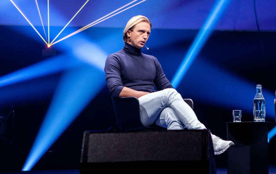Revolut-sjef Nik Storonsky på scenen under tek-konferansen Slush i Finland.