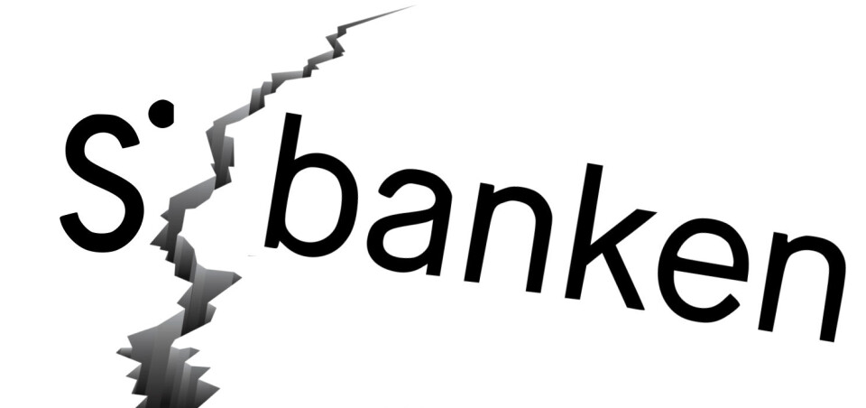 Denne illustrasjonen ble opprinnelig brukt da det fortsatt var uklart om Finanstilsynet ville tillate det blivende bankkonsept til DNB å beholde ordet bank i navnet. Nå kan den få tjene som et bilde på varemerkeekspert og BI-professor Lars Olsens tanker om å at det er på tide å rive av plasteret og fjerne Sbanken. Illustrasjon: Jörgen Skjelsbæk