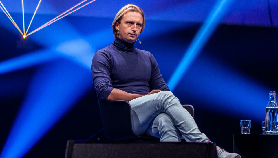 Revolut-sjefen Nik Storonsky er ikke den som ler i utide, men godkjennelsen fra det britiske finanstilsynet burde nok ha klart å fremkalle et lite smil. Her i et alvorlig øyeblikk på Slush i 2022.