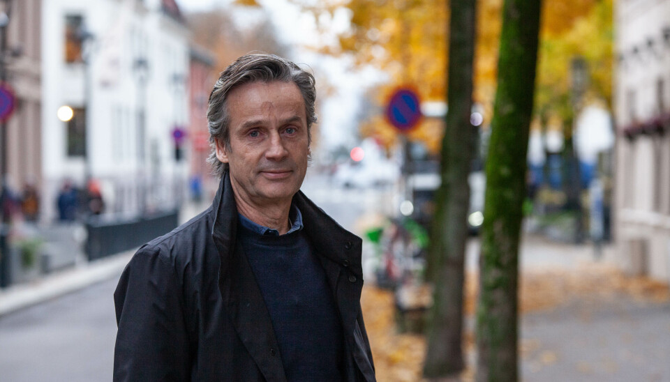 Per Christian Goller, gründer av Aprila Bank er oppgitt over hvordan norske særregler gjør det vanskelig for banken å vokse.