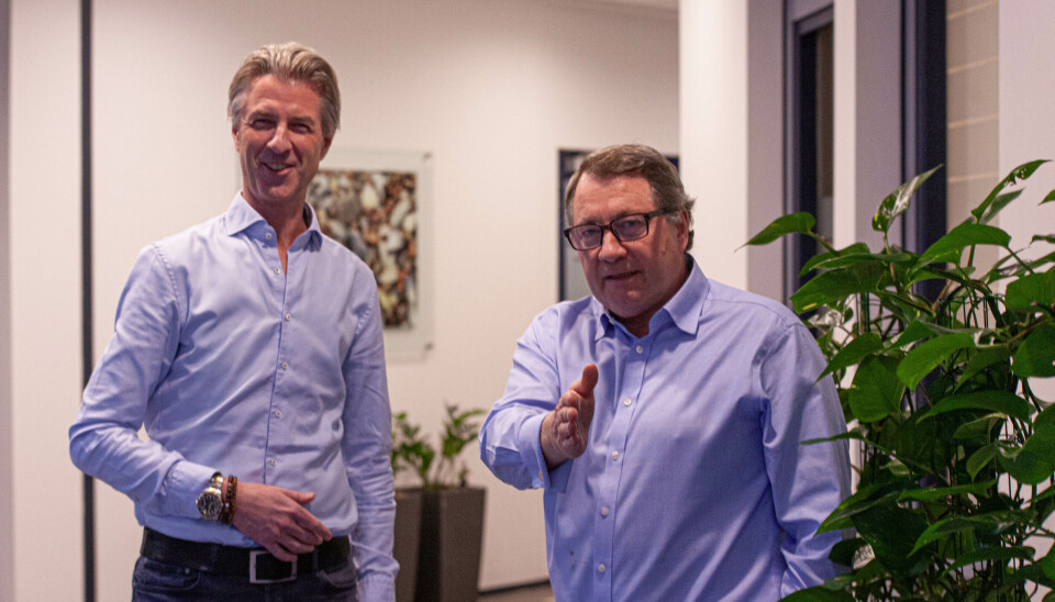 F.v. den nye toppsjefen Leif Arnold Thomas tar over for John E. Skajem i Huddlestock.