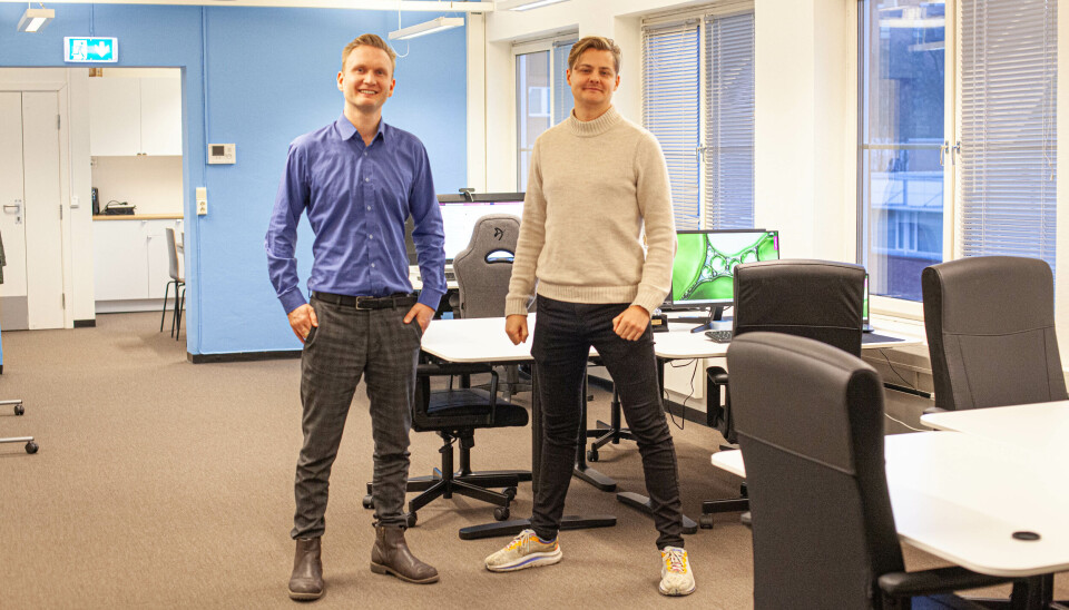 De daglige lederne Joachim Øvang og Robin Røed i Systima har hentet penger i desember for andre år på rad.