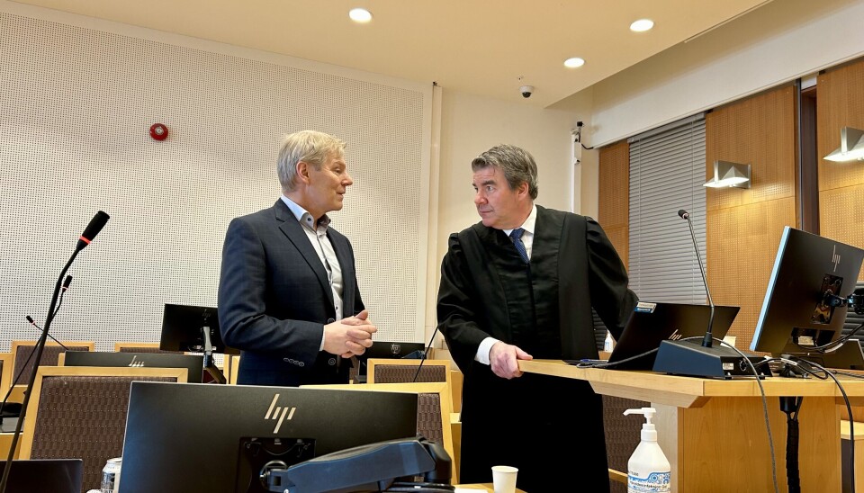 Administrerende direktør Robert Berg i Instabank (til venstre) og advokat Henning Harborg i Thommessen advokatfirma.