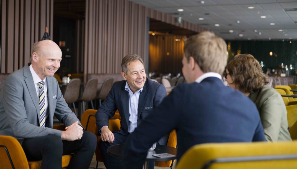 Fra venstre: Adm.dir. Rune Iversen i Marker, adm.dir. Glenn Haglund i Eidsberg, styreleder Anders Gimmingsrud i Eidsberg og styreleder Bjørg Dalane i Marker.