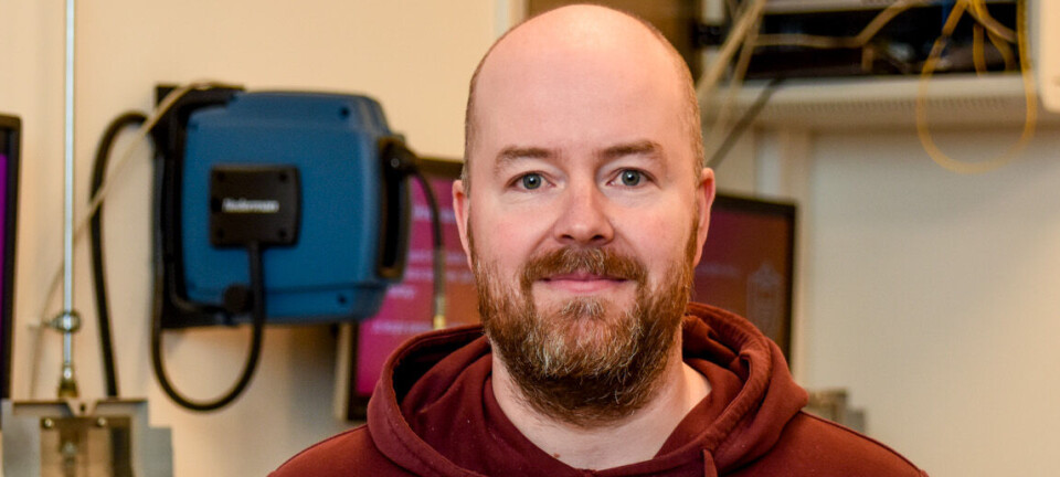 Personaliserer 10 millioner betalingskort i året: – Føler oss ikke truet av digitale betalingskort