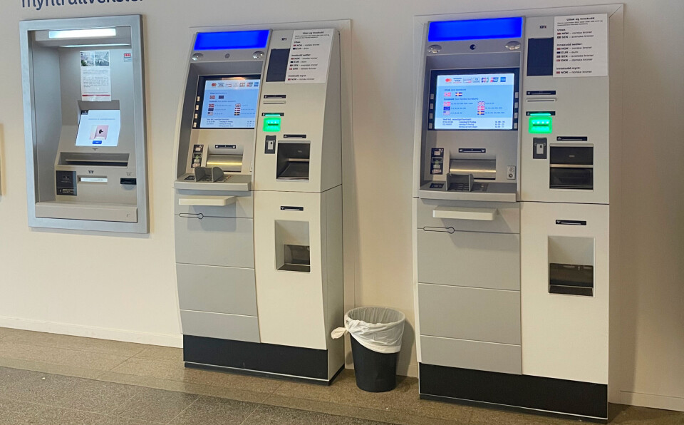 I gjennomsnitt blir en minibank som dette brukt 37 ganger per dag. Det viser tall fra Norges Bank