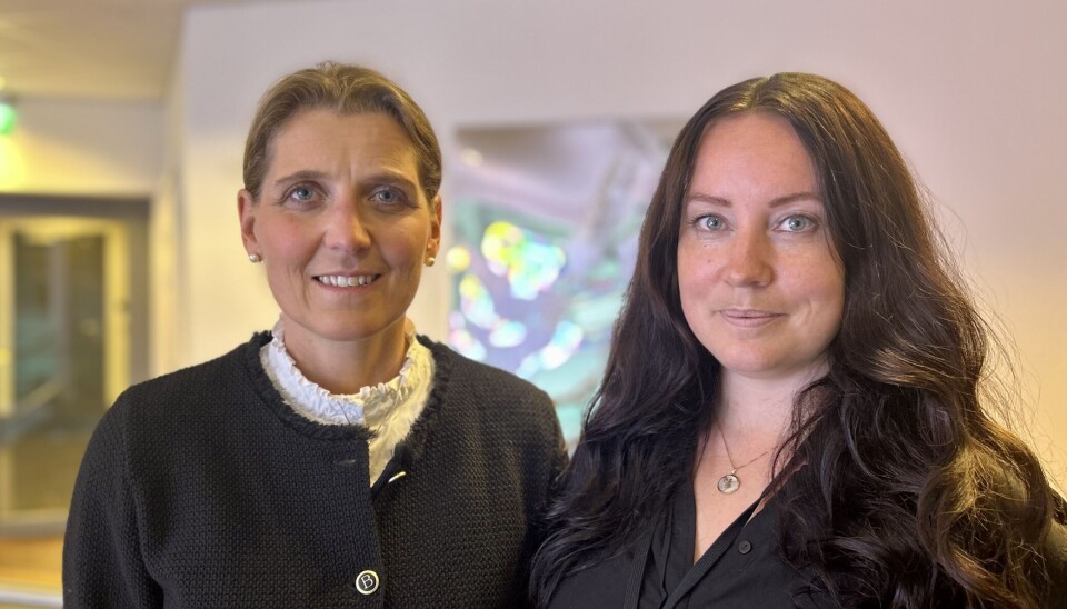 Konserndirektør risk og compliance Lene Kristiansen (til v.) og ansvarlig for antihvitvasking Julie Odden i Eika.