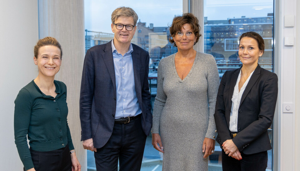 Fra venstre: Konserndirektør Marianne Groth for Virksomhetsstyring bank i Eika Gruppen, konsernsjef Steinar Simonsen i Eika Gruppen, administrerende direktør Marianne Sevaldsen i KLP Banken og direktør Linn Bakke Agdestein for digitalisering i KLP Banken.