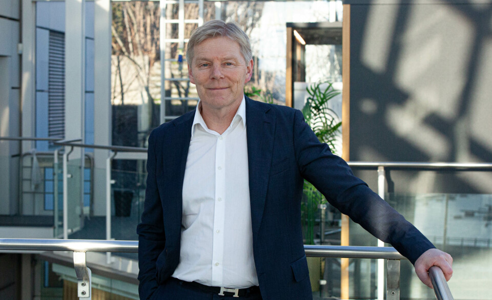 Robert Berg, administrerende direktør i Instabank, begynner prosessen med å gjøre banken blåhvit.