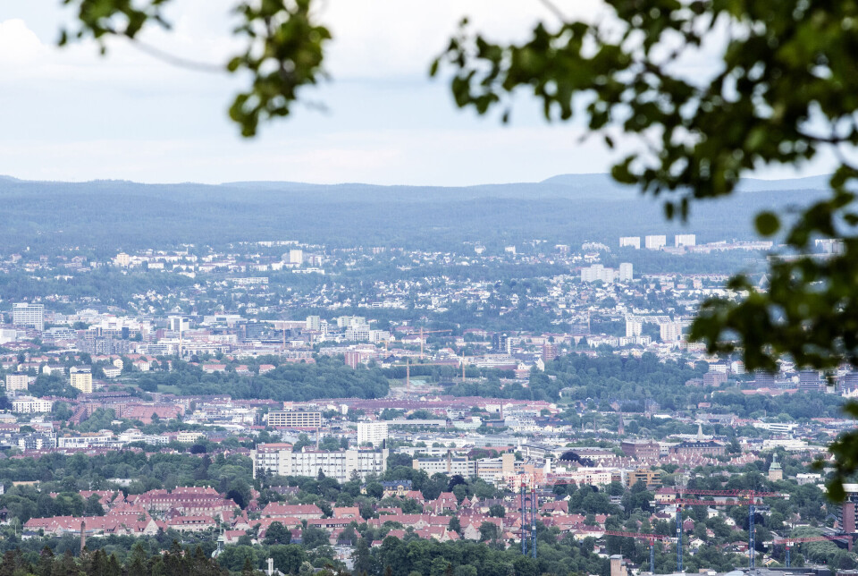 Illustrasjonsfoto, Oslo. Ny forskning skal se på hvordan flytting påvirker boliglånsmarkedet. Oslo 20220531. Oversiktsbilde over Oslo, tatt fra Frognerseteren.Foto: Annika Byrde / NTB