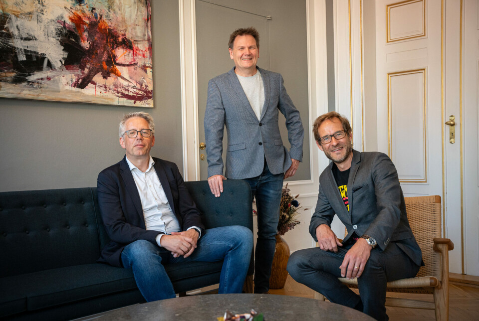 Oppkjøpet som banet vei for at Signicat ble med i enda et ID-lommeboksprosjekt. Her er Signicat-sjef Asgeir Hattel (t.h.) sammen med Maarten Wegdam, medgründer og administrerende direktør i Inverid og omsetningsdirektør Wil Janssen i selskapet.
