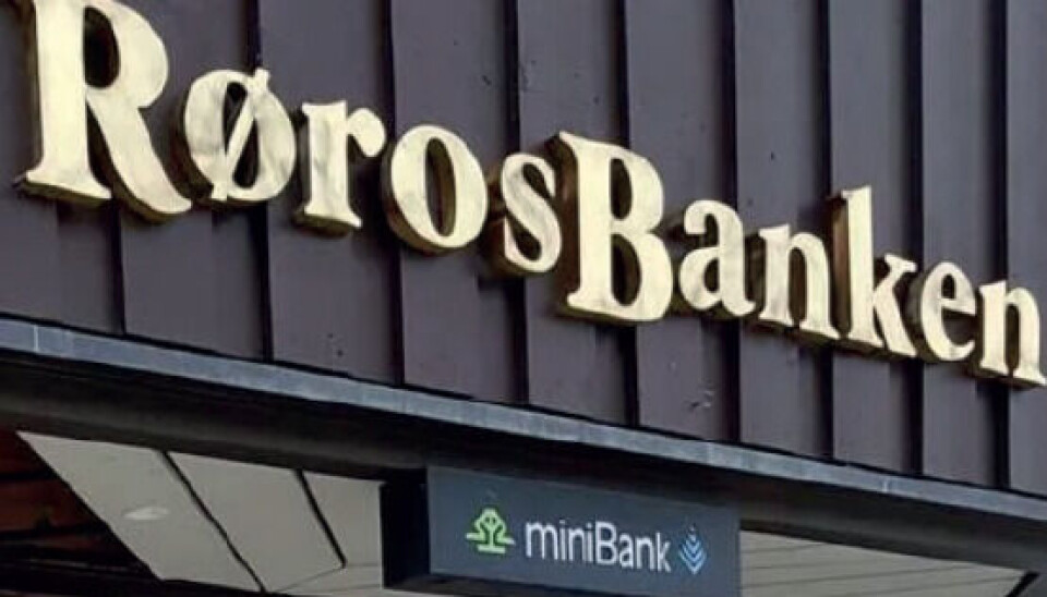 Den karakteristiske fonten som pryder Rørosbankens hovedkontor tas tilbake i bankens nye visuelle identitet.