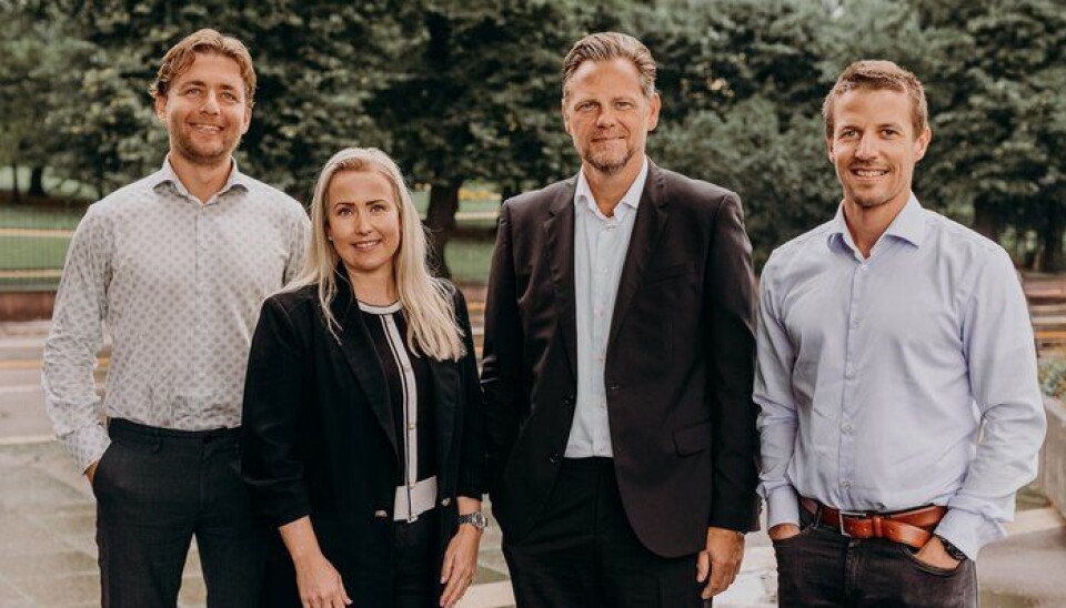 Obos-banken gjennomfører FinAuts etikk-kurs for hele bedriften. Administrerende direktør Erik Jensen i FinAut og administrerende direktør Tore Weldingh i Obos-banken til høyre i bildet mener det blir enklere å snakke om etikk på tvers av bedriften etter kurset.