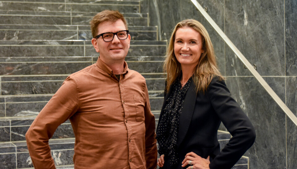 Sbanken-sjefen Lars Hopland Nestås og konserndirektør for personmarkedet i DNB, Maria Ervik Løvold.