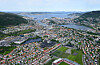 Flyfoto av campus Bergen, som ligger rett til venstre fotballbanene og Brann stradion.